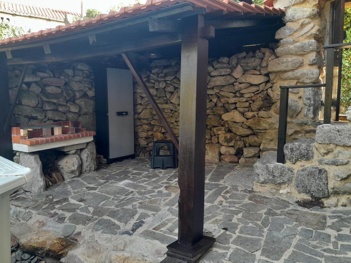 Ninho Do Corvo Da Urgueira Villa Urgueira  ภายนอก รูปภาพ